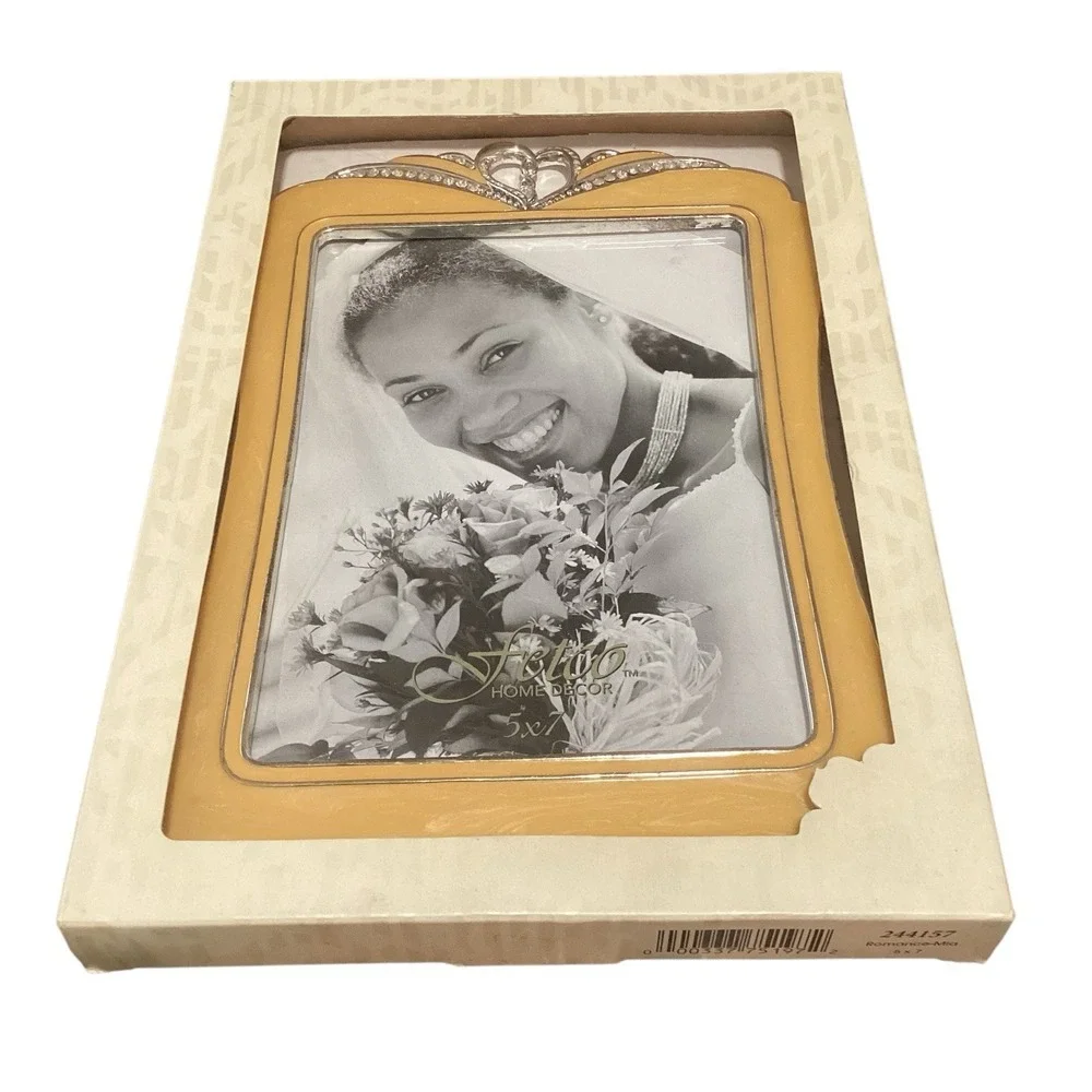 Felco Home Decor Romance Mia Yellow Pic Frame 5x7 Rhinestone Heart Embellishment